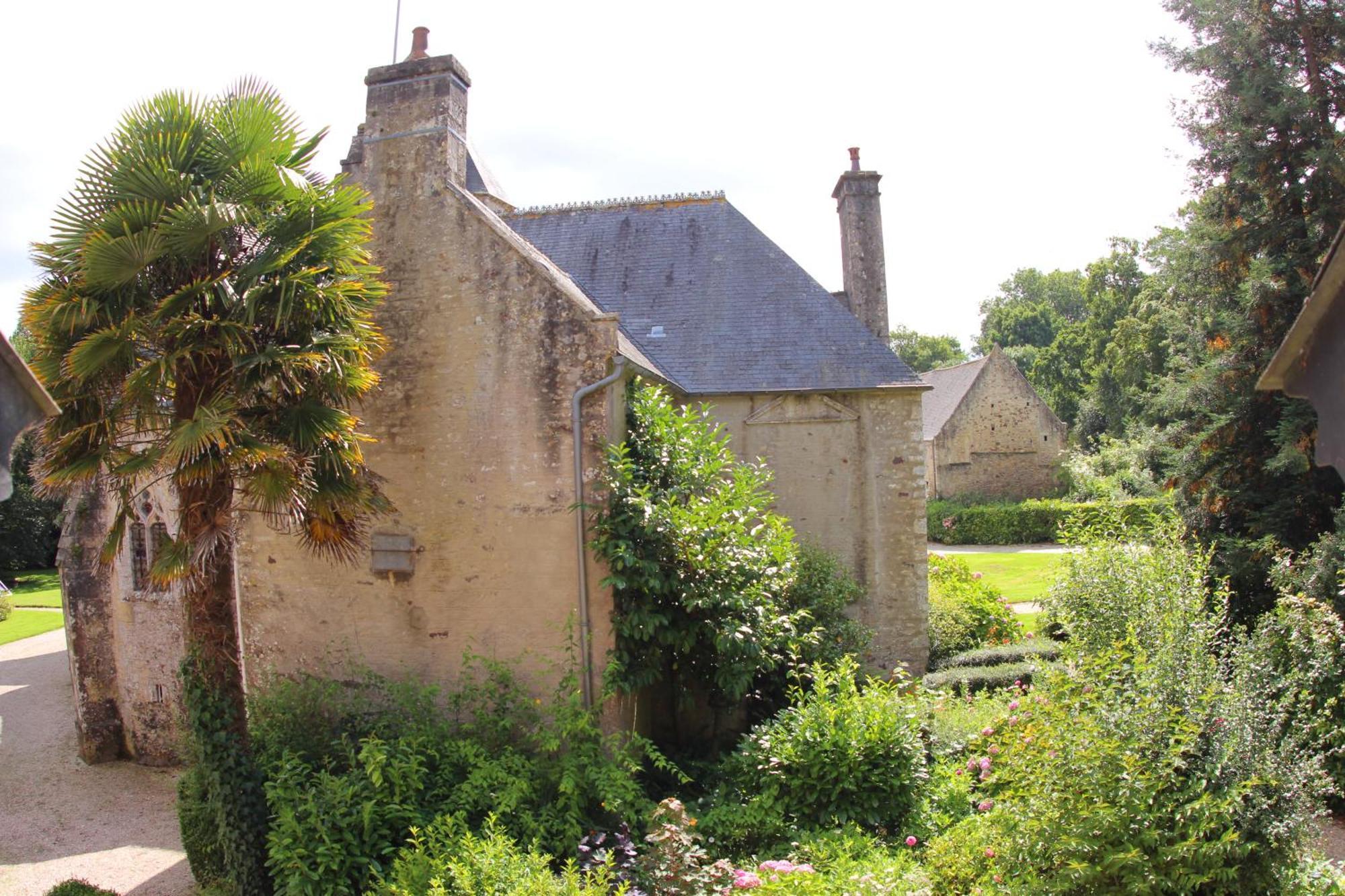 Chateau De Flottemanville Room photo