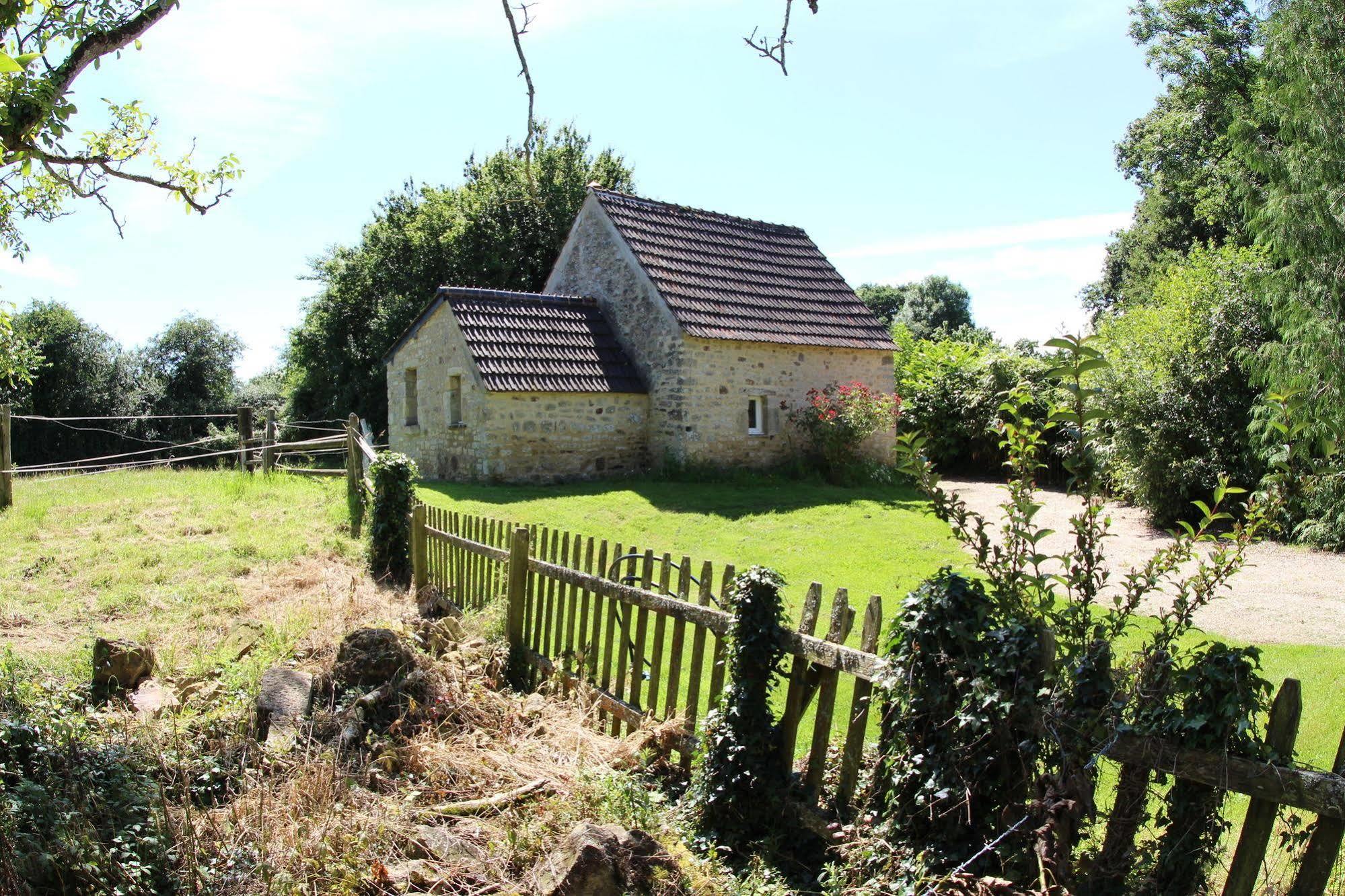 Chateau De Flottemanville Exterior photo